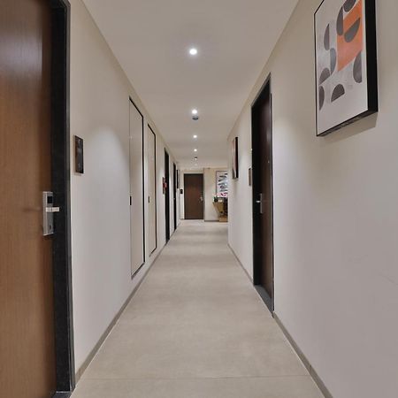 Hotel Elements Surat Buitenkant foto