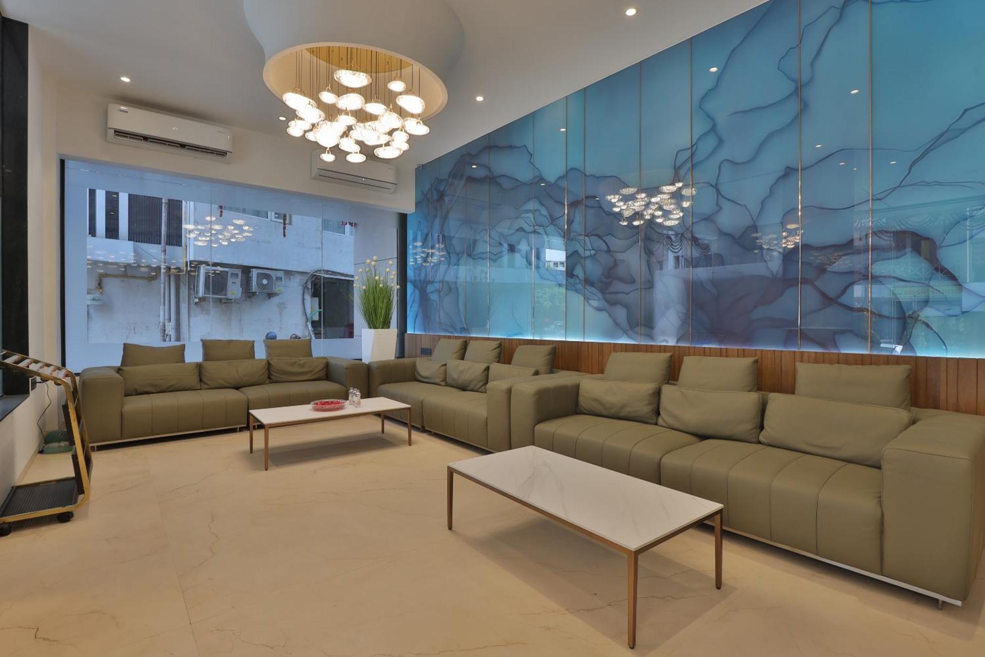 Hotel Elements Surat Buitenkant foto