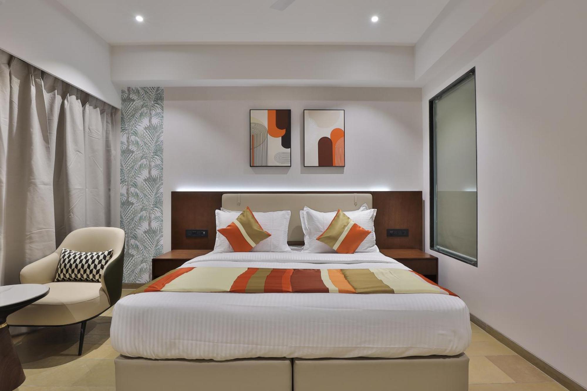 Hotel Elements Surat Buitenkant foto